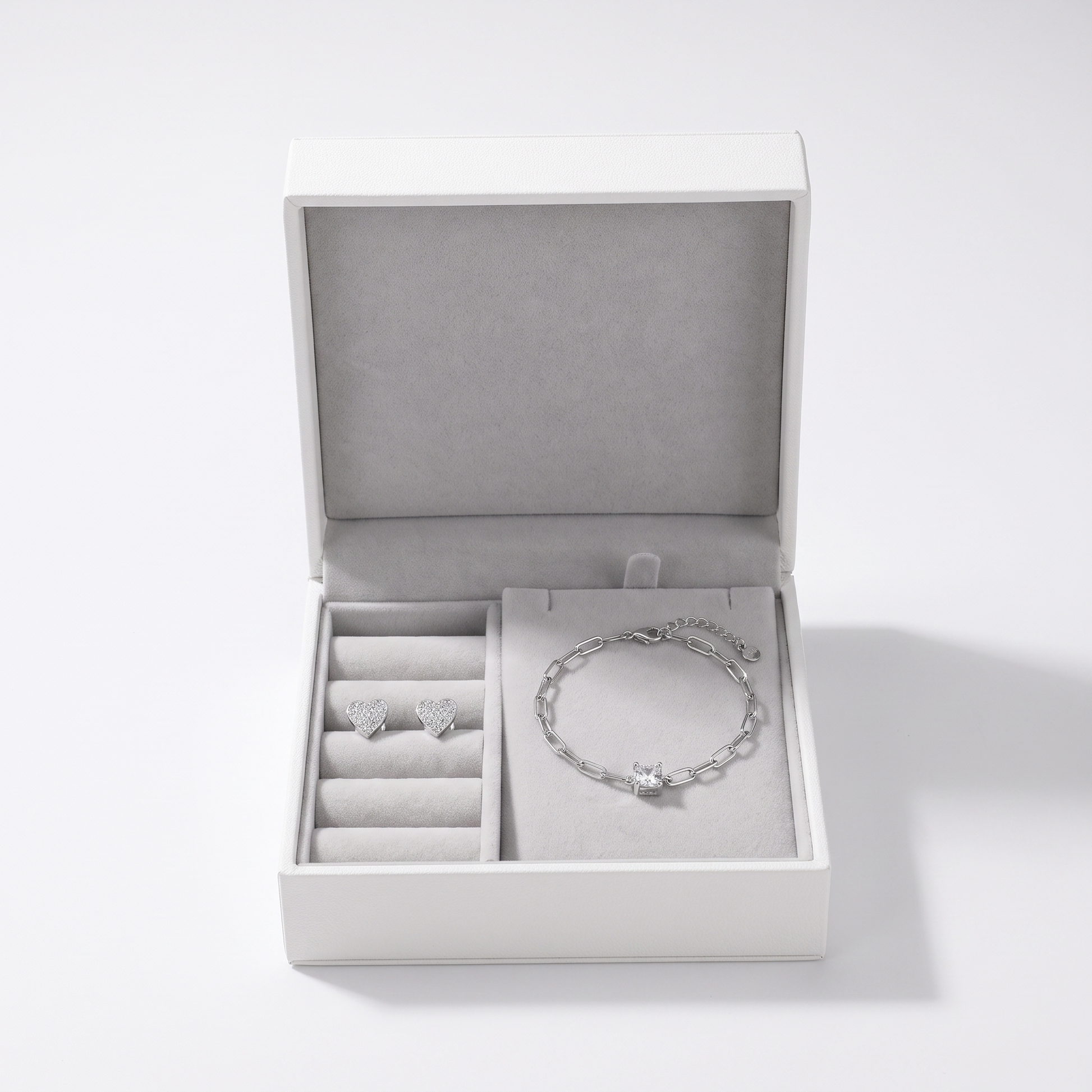Moissanite Duo in the Blair TLV gift box