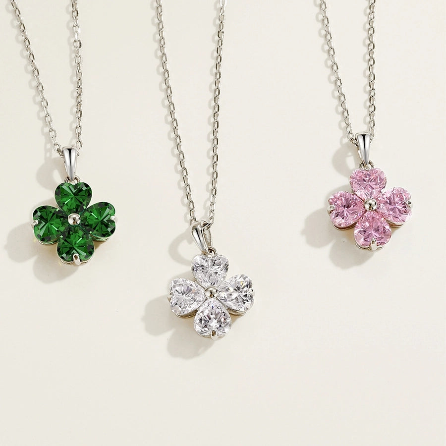 שרשרת Colorful Flower — תליון תלתן ארבעה עלים מכסף סטרלינג 925 משובץ גבישים, בירוק, שקוף או ורוד.