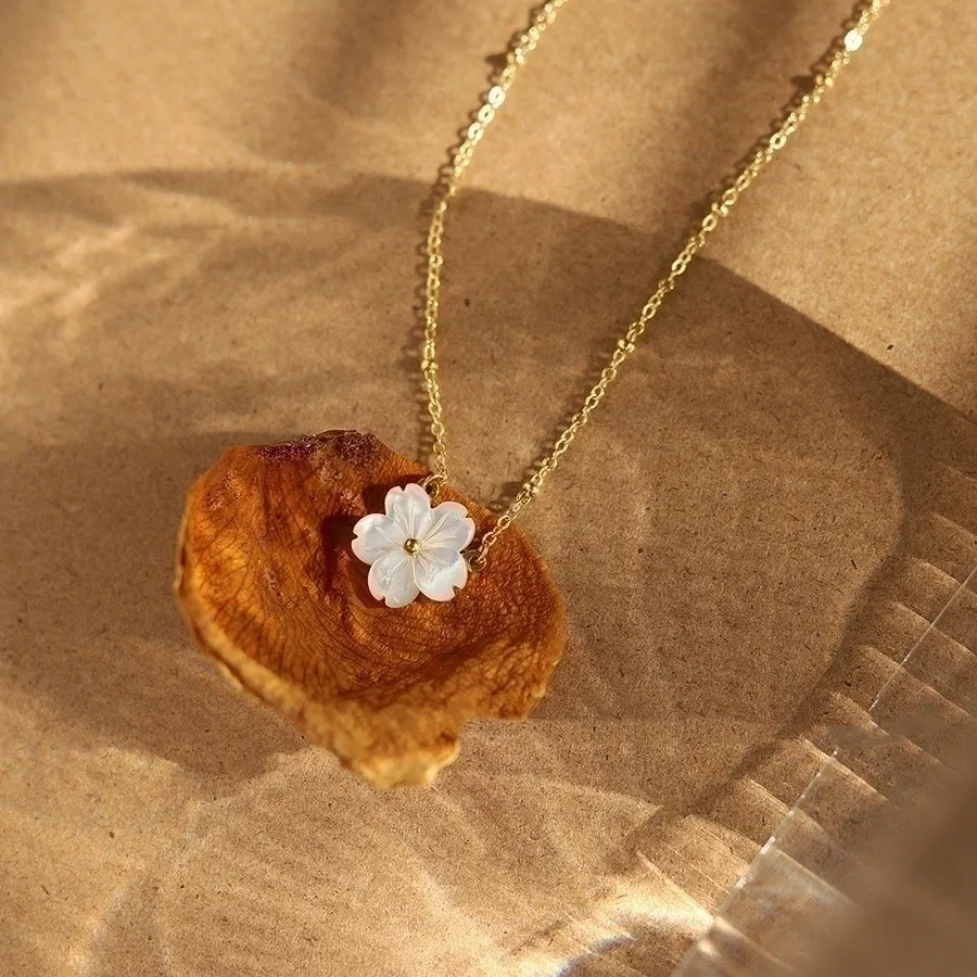 Ella Necklace