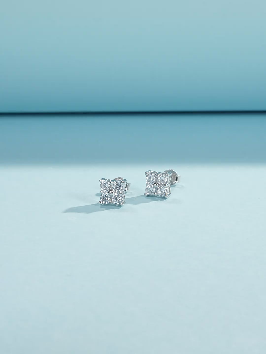 Luxurious Square Stud Earrings For Women In 925 Sterling Silver With Silver Plated Finish 0.03µm Featuring Moissanite Inlay video